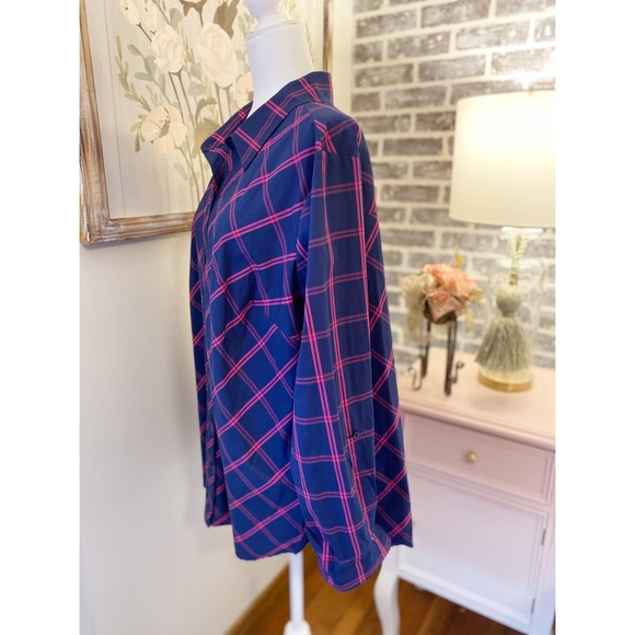 NWOT Button-up shirt from Kim Rogers - Picture 5 of 8